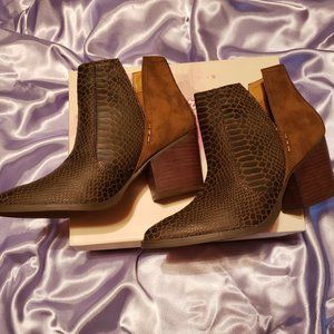Not Rated LAURA MARANO ankle booties. BRAND NEW!! NWT  SIZE 10